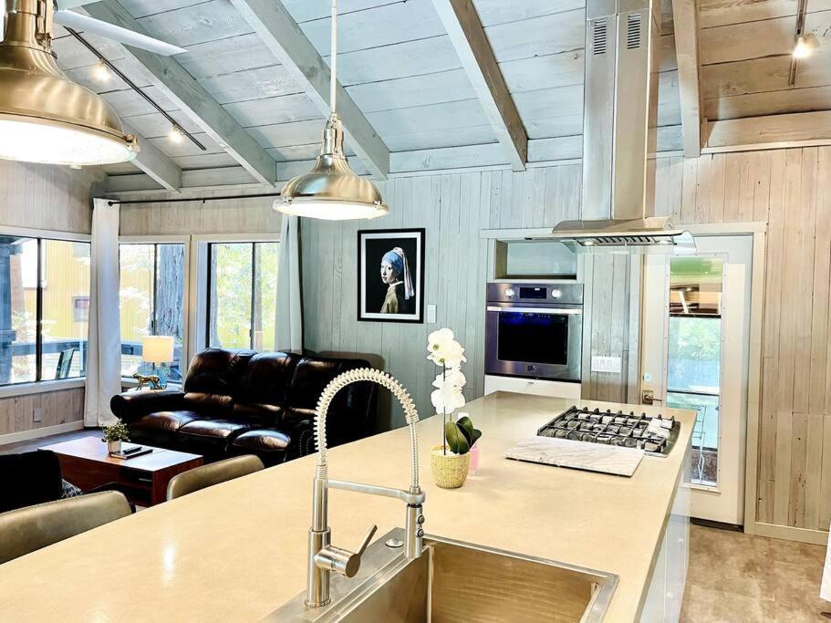 Villa Modern House W. Fast Internet In 1 Acre Land Occidental Exterior foto